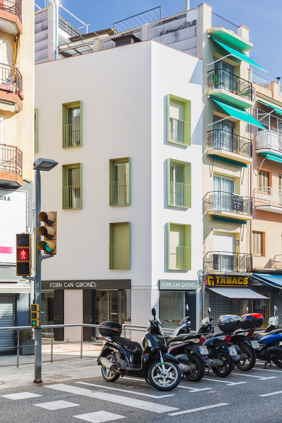 Estudi NUS - Obra nova plurifamiliar a Blanes - Dialogar - Foto 1